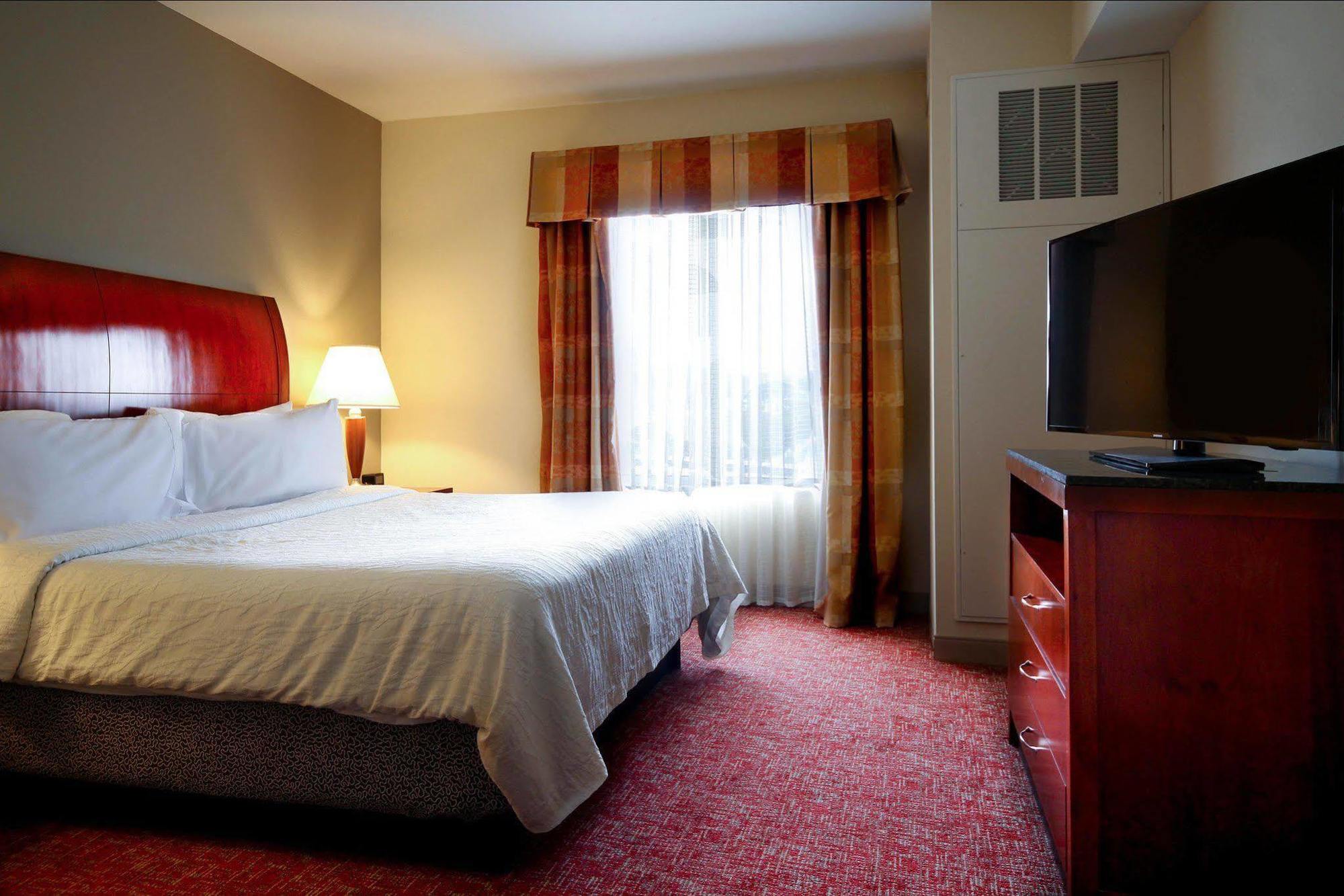 Hilton Garden Inn Elkhart Buitenkant foto